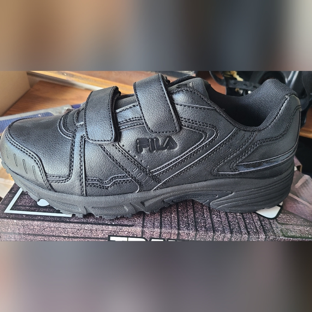 Fila Men's Black Velcro Sneakers
